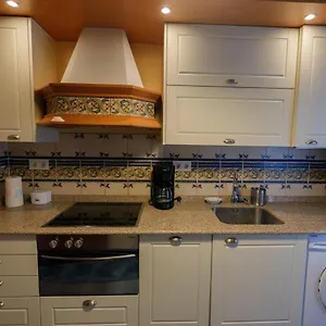 Pueblo Muy Cerca De La Playa Ideal Surfistas Y Familias. Apartamento